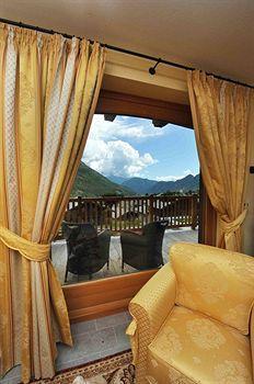 Apartahotel Gresil 3*